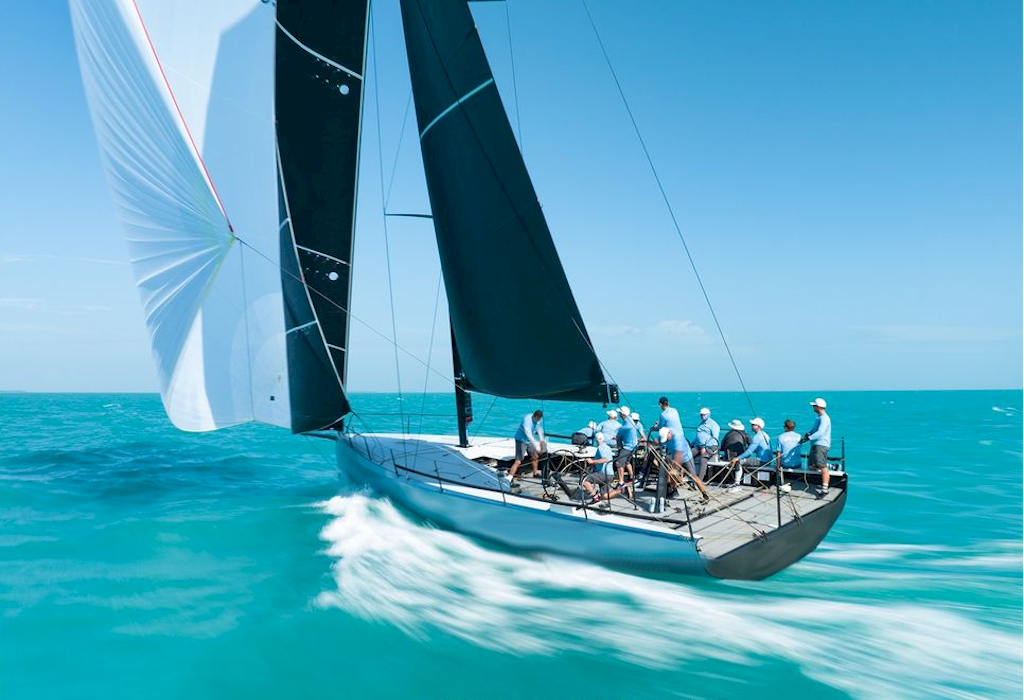 TP52 at full speed
