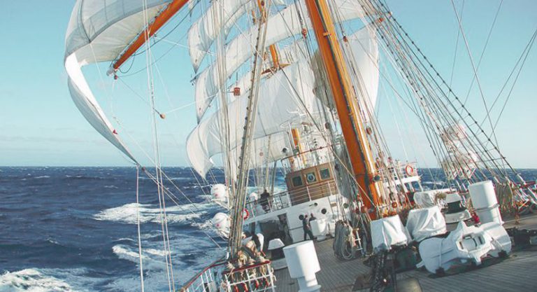 ARA Libertad